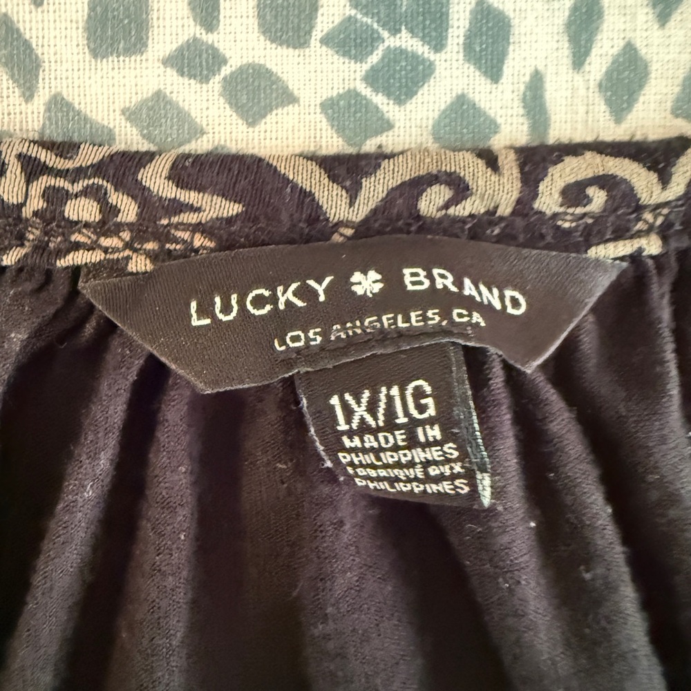 Lucky Brand | Black and Cream Floral Blouse - Picture 7 of 9